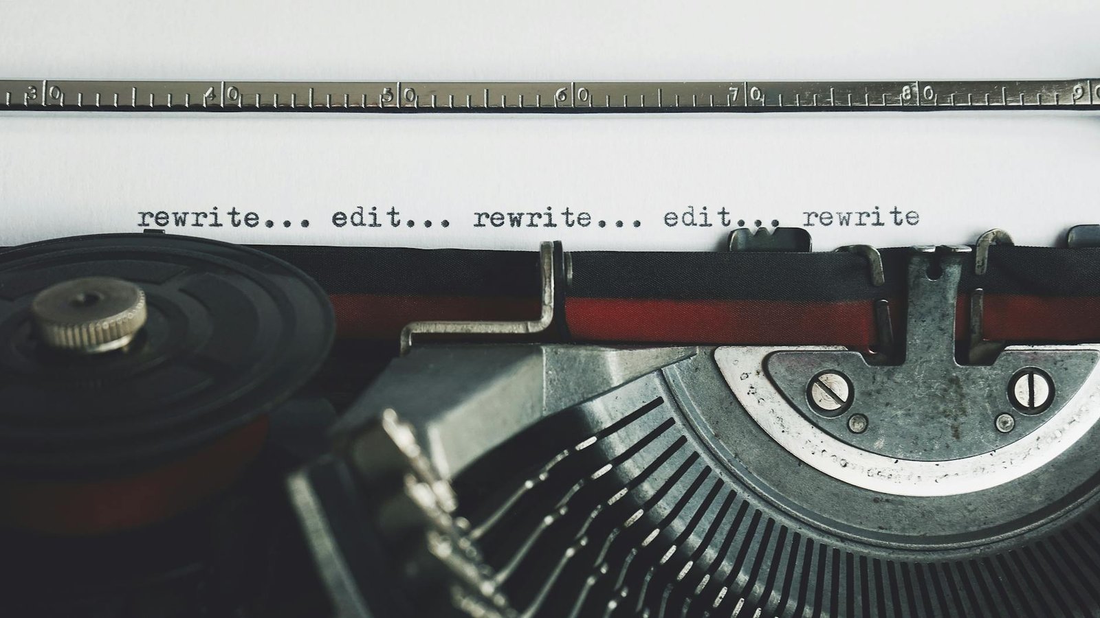 Avoiding the Dangler Disaster: Tips for Spotting and Fixing Grammar Mistakes